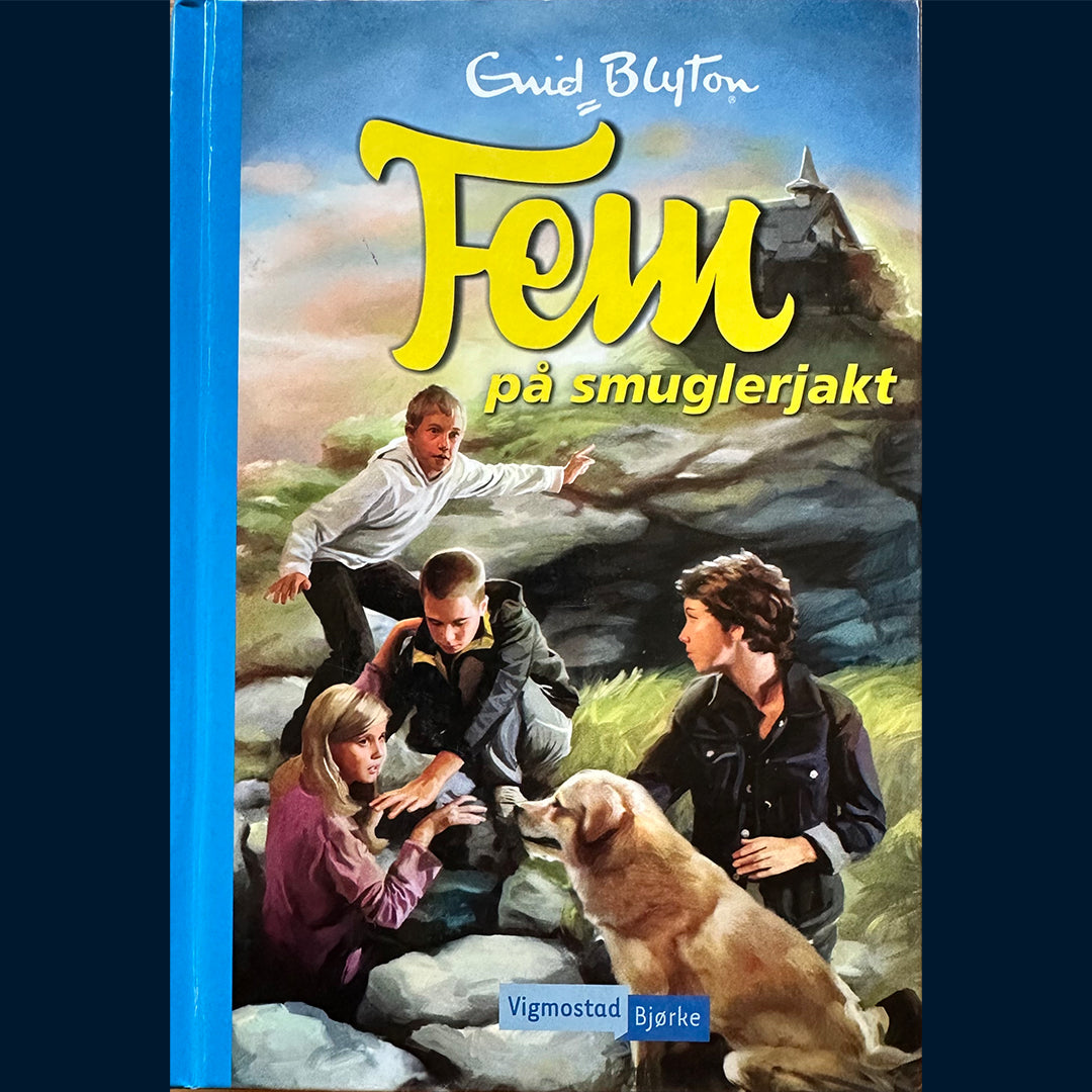 Blyton, Enid: (4) Fem på smuglerjakt (2011)