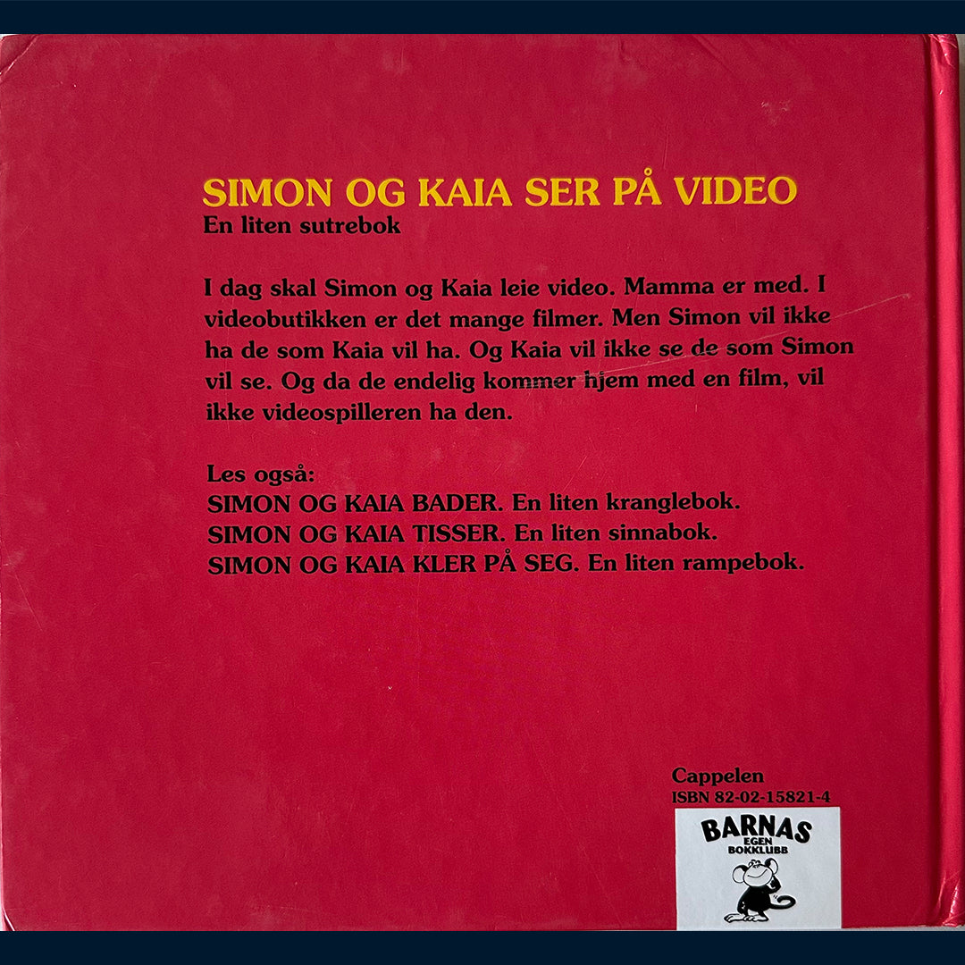 Dahle, Gro: Simon og Kaia ser på video - En liten sutrebok